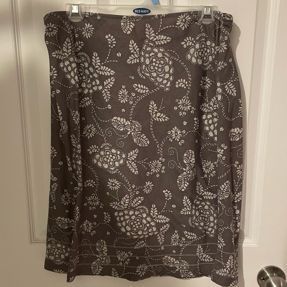 ☘️3/45 Columbia pull on skirt M